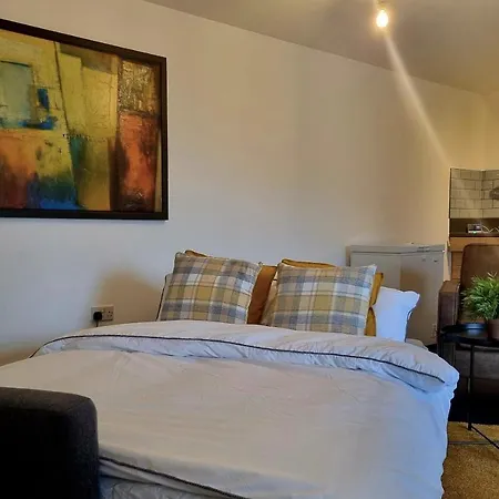 Spacious London Apartment 5 Min Walk To Leytonstone Underground Station And 5 Stops To Zone 1 Exterior foto